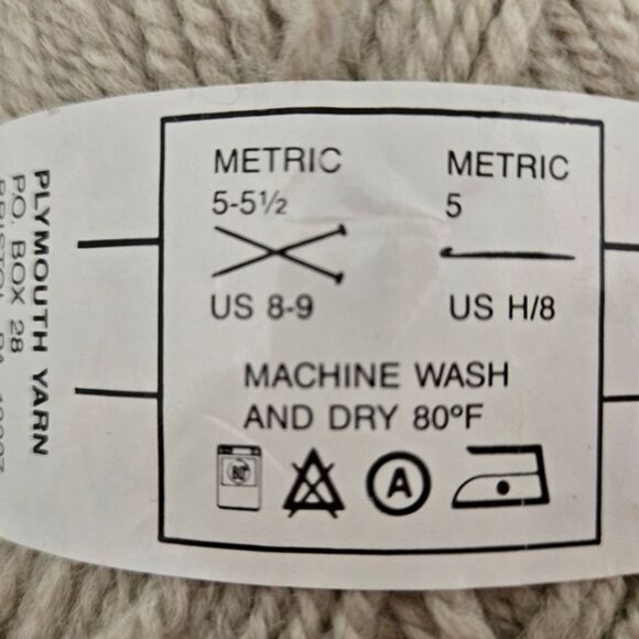 Plymouth Yarn Encore Chunky and Worsted Yarn 4 Skeins - Picture 2 of 9